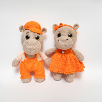 Hnery and Holly The Hippos amigurumi pattern by BlinkYarnCrafts