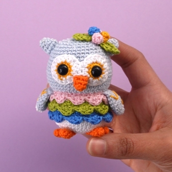 Oona the owl amigurumi pattern by Amigurumi with Eli