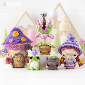 Midnight Swamp ('Mini Kingdom') amigurumi pattern by AradiyaToys