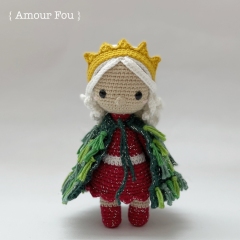 Alba with her Tree Cape amigurumi by Amour Fou