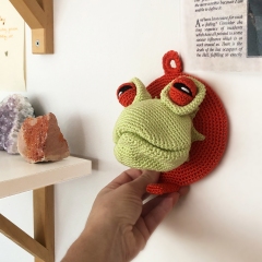 Freddy the Frog Wall Mount amigurumi pattern by Pepika