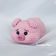 Baby Piglet amigurumi pattern by VenelopaTOYS