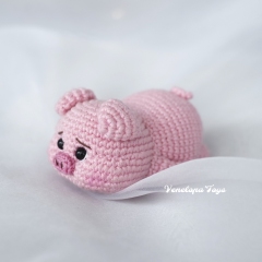 Baby Piglet amigurumi by VenelopaTOYS