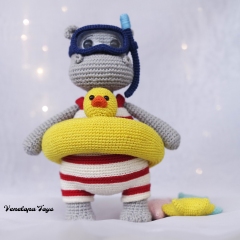 Swimming Hippo amigurumi pattern by VenelopaTOYS