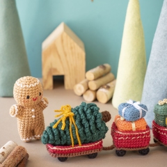 Christmas train and gingerbread man amigurumi pattern by Khuc Cay