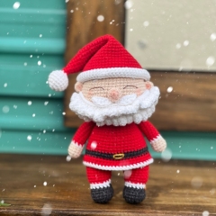 Santa Claus Crochet Pattern amigurumi pattern by RikaCraftVN