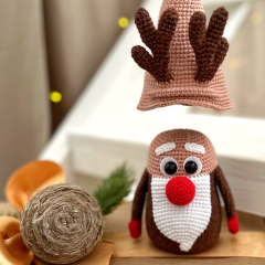 Gnome Rudolph amigurumi pattern by Mommy Patterns