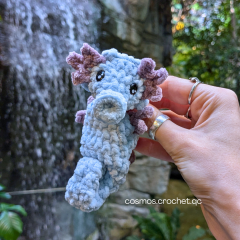 Lenny the seahorse amigurumi pattern by Cosmos.crochet.qc