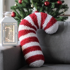 Candy Cane & Peppermints Pillow amigurumi pattern by Crocheniacs