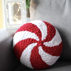 Candy Cane & Peppermints Pillow amigurumi by Crocheniacs