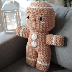 Gingerbread Pillow amigurumi pattern by Crocheniacs