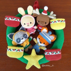 Winter Wreath Friends amigurumi pattern by Audrey Lilian Crochet