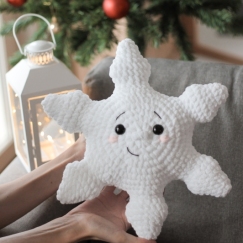 Snowflake Pillow