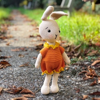 Poppy the Bunny amigurumi pattern by Pepika