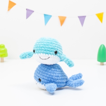 No sew whale amigurumi pattern by Diminu