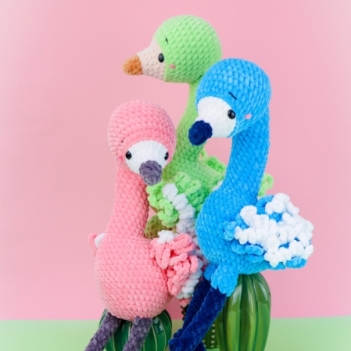 Alice the No Sew Flamingo amigurumi pattern by Lex in Stitches