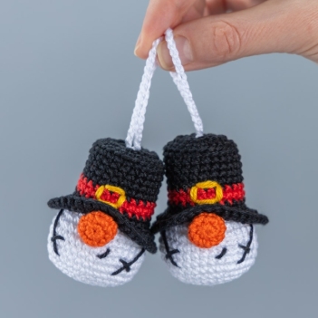 Snowman Ornament amigurumi pattern by Mufficorn