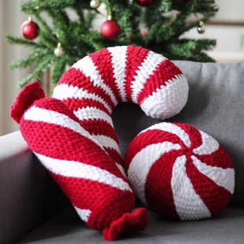 Candy Cane & Peppermints Pillow amigurumi pattern by Crocheniacs