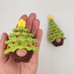 Christmas Mini Gnomes amigurumi pattern by IwannaBeHara