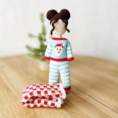 Christmas morning amigurumi by Fluffy Tummy