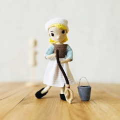 Housemaid amigurumi pattern by Fluffy Tummy