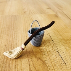 Housemaid amigurumi pattern by Fluffy Tummy