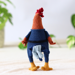 Jasper, the rooster amigurumi by yarnacadabra