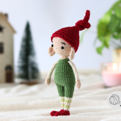 Clement, the Christmas elf amigurumi pattern by yarnacadabra