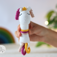 Unicorn, dino and giraffe rattle amigurumi pattern by yarnacadabra