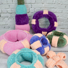 NO SEW Stack of Presents  amigurumi pattern by Alter Ego Crochet