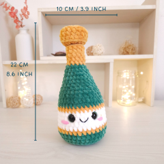 Champagne bottle  amigurumi pattern by Hugurumitoys