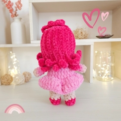 Low-sew Doll - Crochet pattern amigurumi pattern by Hugurumitoys