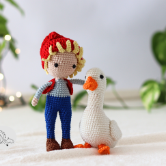 Amigurumi Nils Holgersson and goose