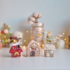 3 in 1 gingerbread houses & Snoopy