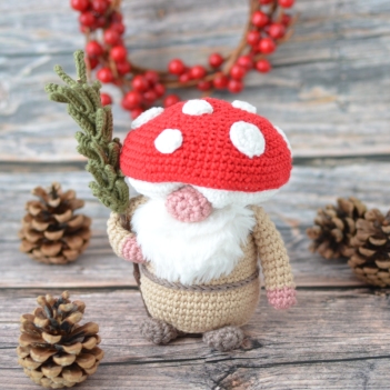 The Mushroom Gnome amigurumi pattern by Elisas Crochet