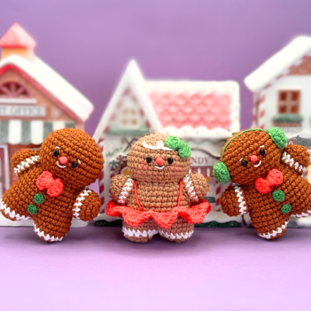 Gingerbread Cookies amigurumi pattern by Curiouspapaya