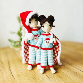 Christmas morning amigurumi pattern by Fluffy Tummy