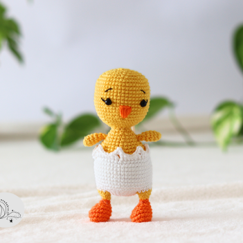 Crochet amigurumi chicken amigurumi pattern by yarnacadabra