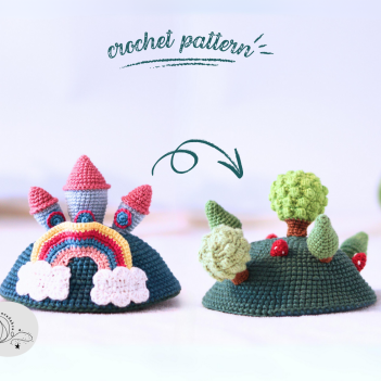 Reversible toy with finger puppets amigurumi pattern by yarnacadabra