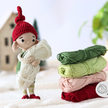 Clement, the Christmas elf amigurumi pattern by yarnacadabra