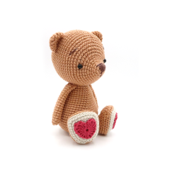 Valentine Bear amigurumi pattern by RoKiKi