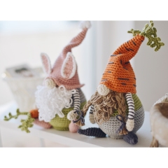 Easter Carrot Gnome amigurumi pattern by FireflyCrochet