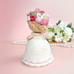 Reversible Bouquet & Bride (medium) amigurumi by Chibiscraft