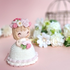 Reversible Bouquet and Bride (mini) amigurumi pattern by Chibiscraft