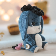 Eeyore amigurumi by Crocheniacs