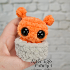 NO SEW Alien in UFO amigurumi by Alter Ego Crochet