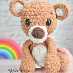 Buddy the Teddy Bear amigurumi by Alter Ego Crochet