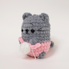 No-Sew Cats  amigurumi by BlinkYarnCrafts