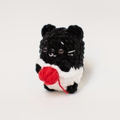 No-Sew Cats  amigurumi pattern by BlinkYarnCrafts