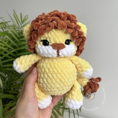 Lion amigurumi by CuteVilleToys